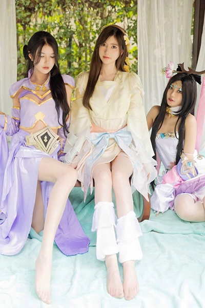 COSGirls2